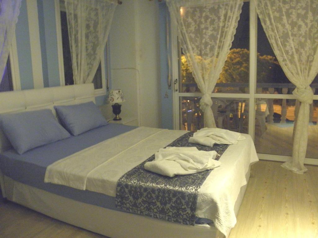 Alacati Sakiz Ev Hotel Room photo
